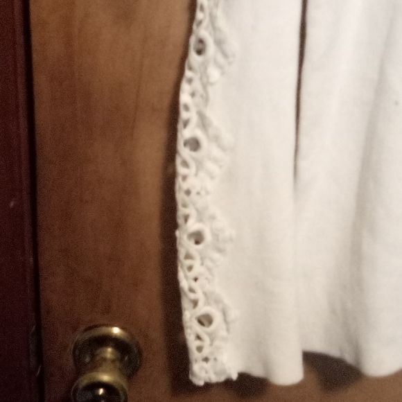 Sweater/Stylus - Picture 3 of 3